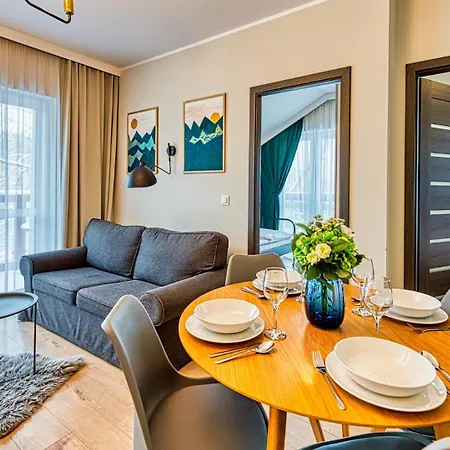 Mountain By Royal Aparts Apartment