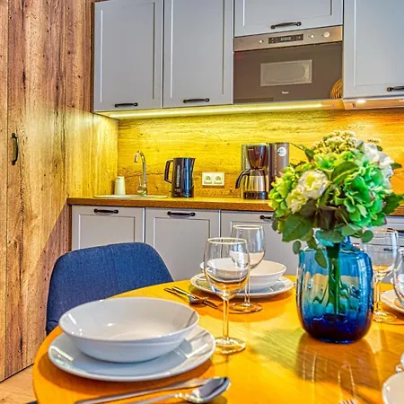 Mountain By Royal Aparts Apartment